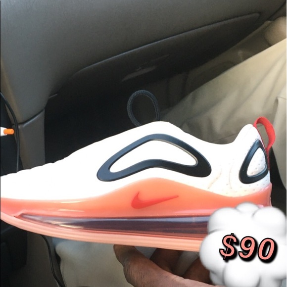 NIKE WOMENS AIR MAX 720 - Picture 2 of 3